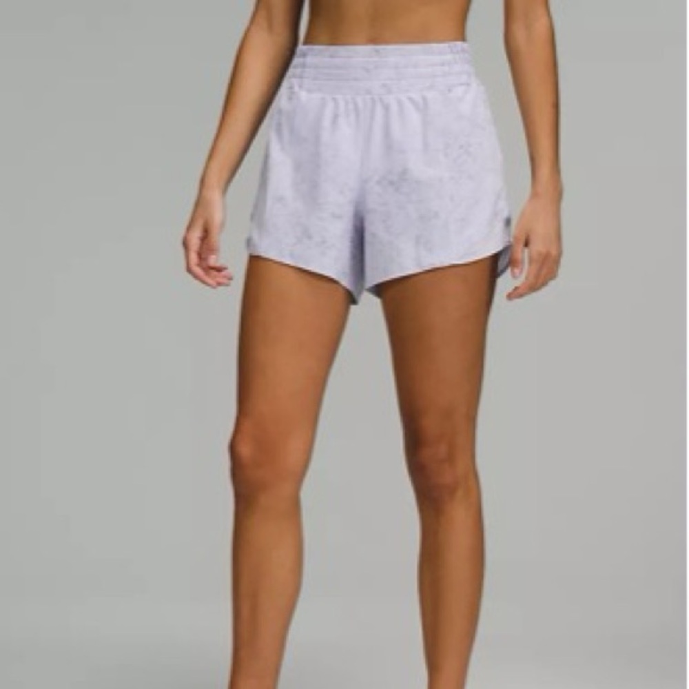 Lululemon Hotty Hot HR Short 4” Size 6 Multi Blue/Gravel Dust